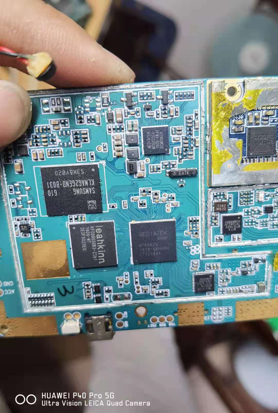 稀贵金属在电路板的“隐秘角落”:小用量、大作用_保险有温度,人保服务