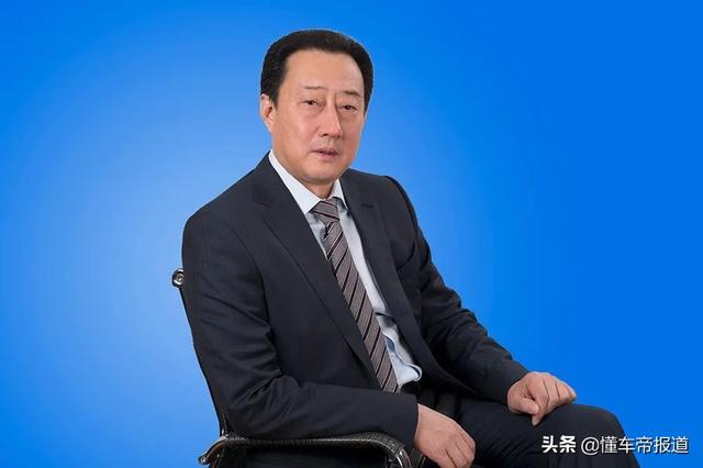指南针：顿衡辞去公司董事长等职务