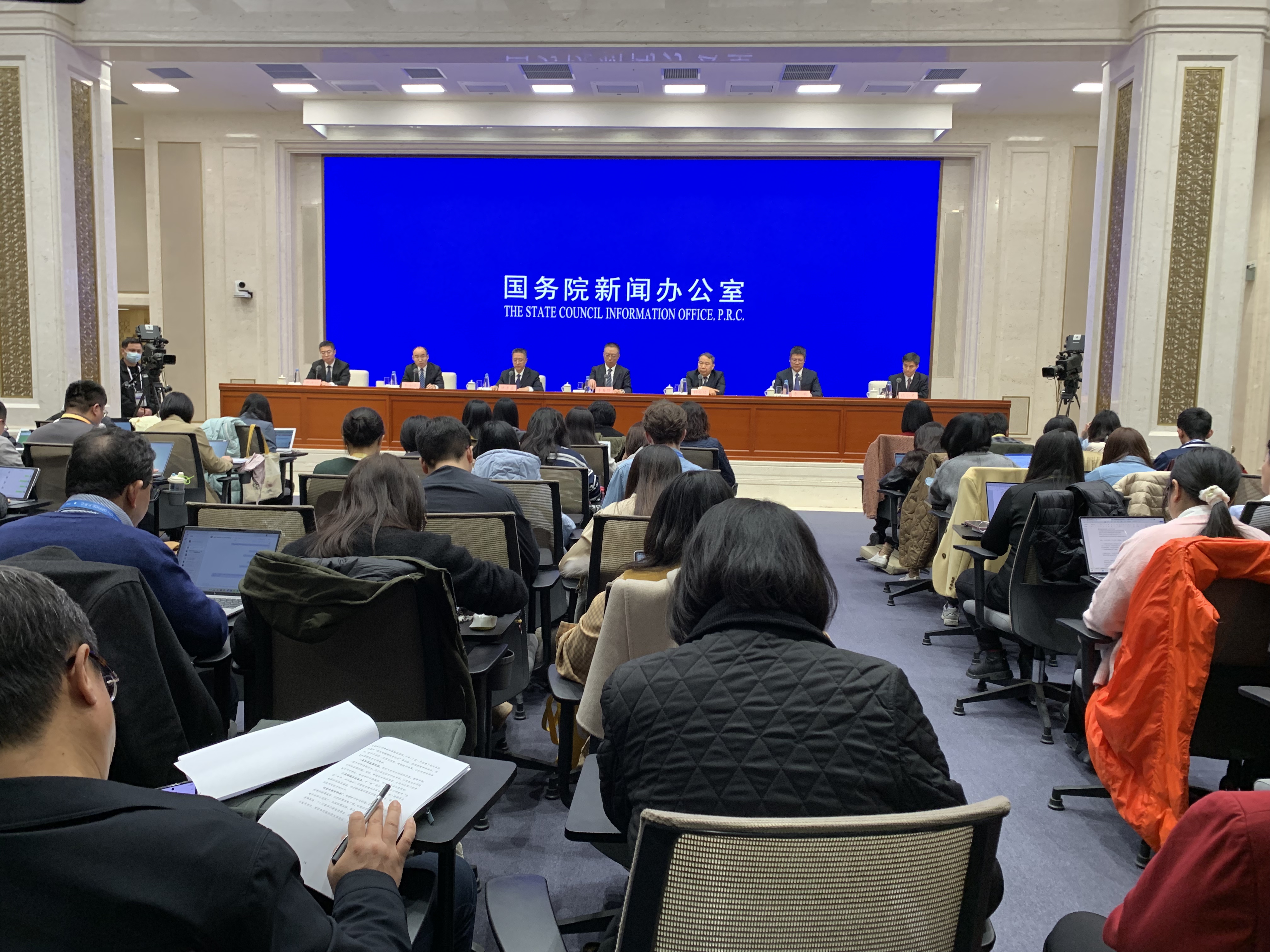 国家发改委副主任李春临：深圳综合改革试点新举措注重经济领域改革与教育、科技、人才等其他相关领域改革的协同联动