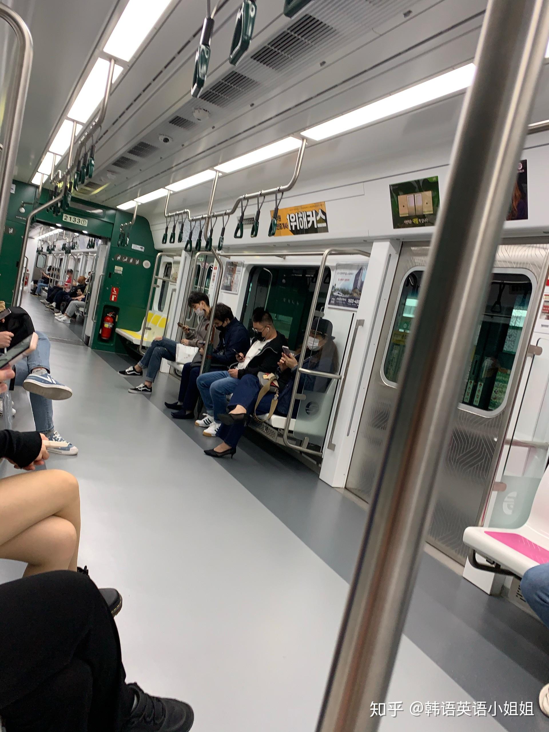 韩国消费者亲历：首尔买Labubu，也要靠“抢”