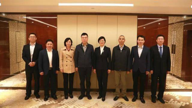 世纪恒通：董事及监事会主席拟合计减持不超0.42%公司股份