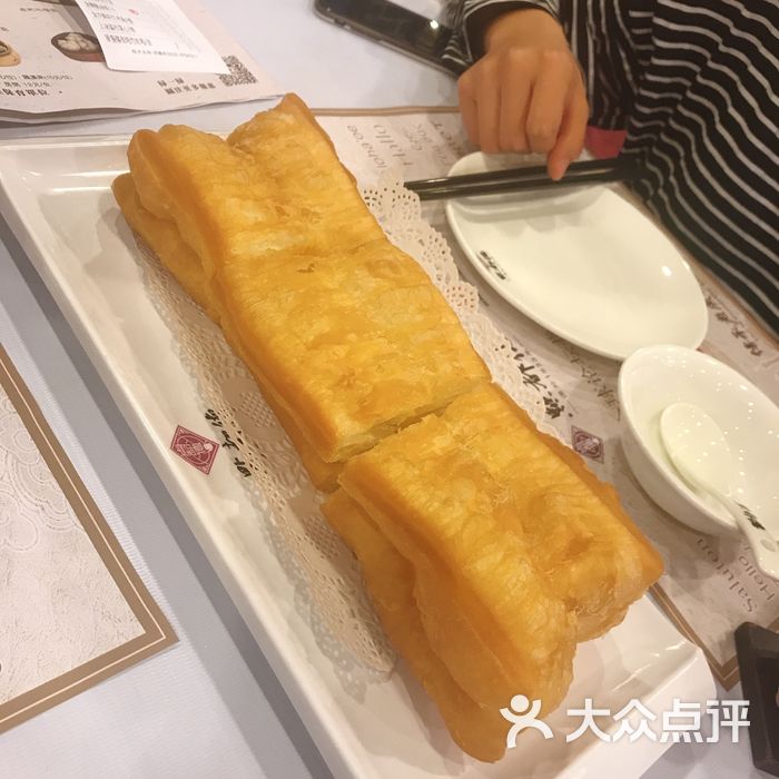 金 螳 螂获得发明专利授权:“一种具有隐蔽式管线装饰设计结构的古宅建筑”