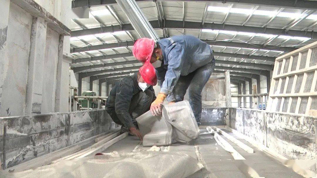 三友化工：高端电子化学品项目产品为超净高纯试剂