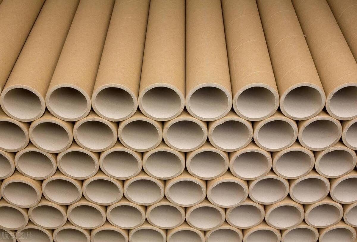 8.21亿主力资金净流入,PEEK材料概念涨3.87%