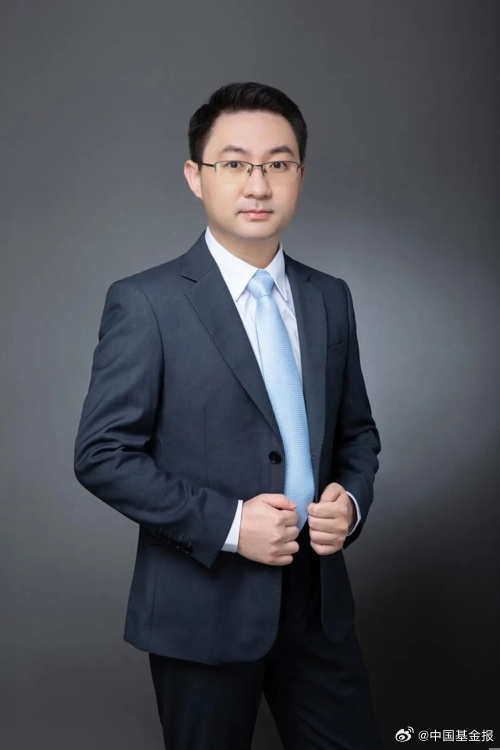 世界低空经济艺术发展委员会任命石哲元为全球主席、何超琼为荣誉主席！