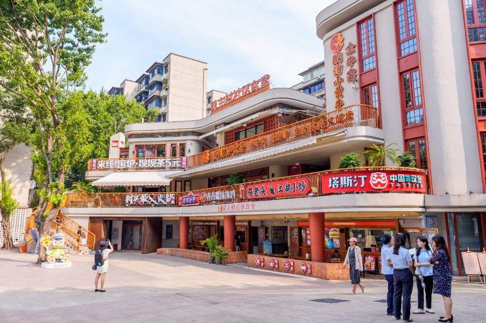 (活力中国调研行)重庆“锁山”记:百万方危岩治理护航黄金水道