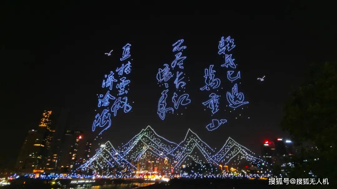 1.2万架无人机+灯光秀刷屏！今晚，深圳排面拉满