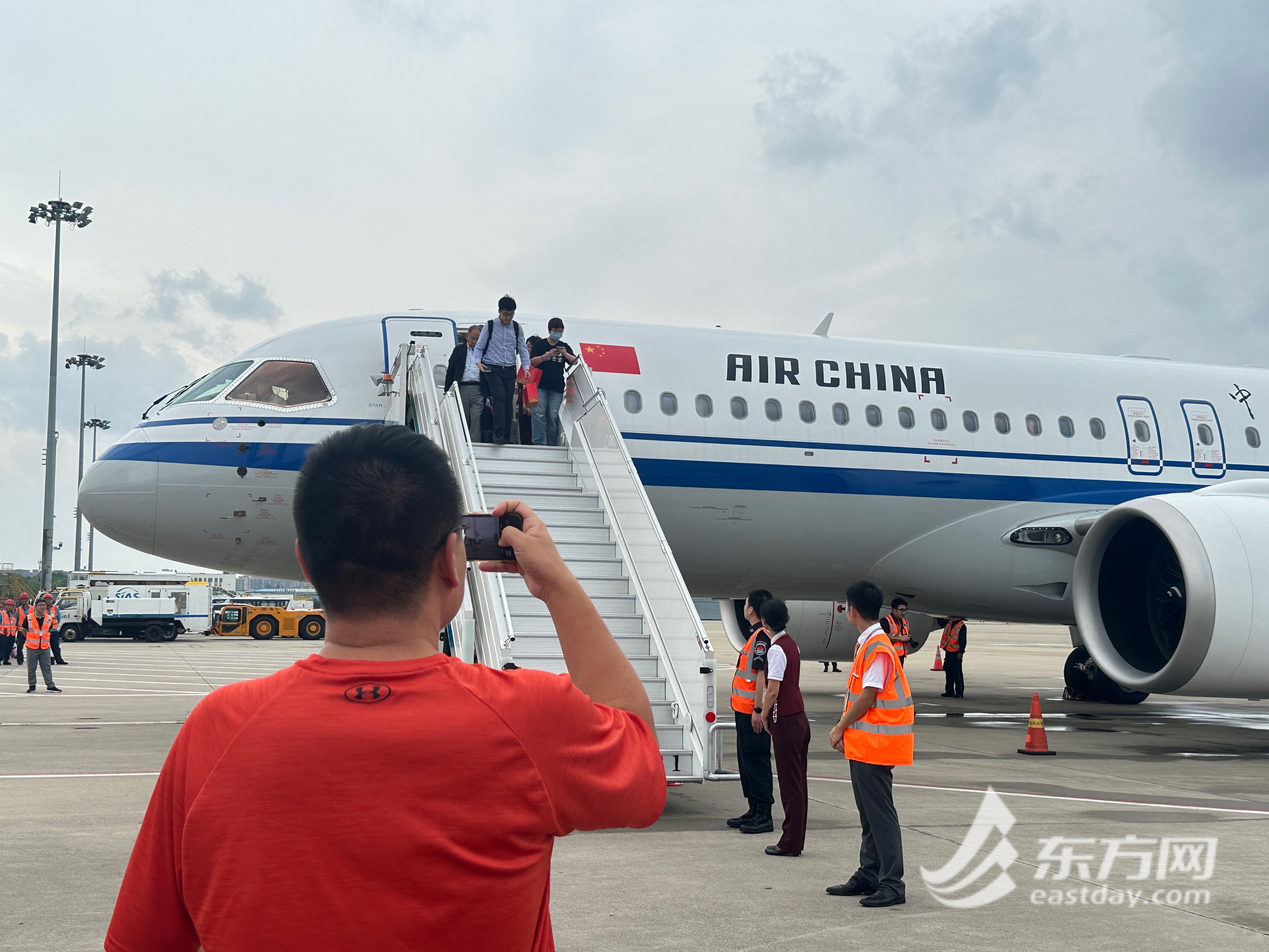 国航一航班客舱氧气面罩系统出现故障返航，已安全落地首都机场