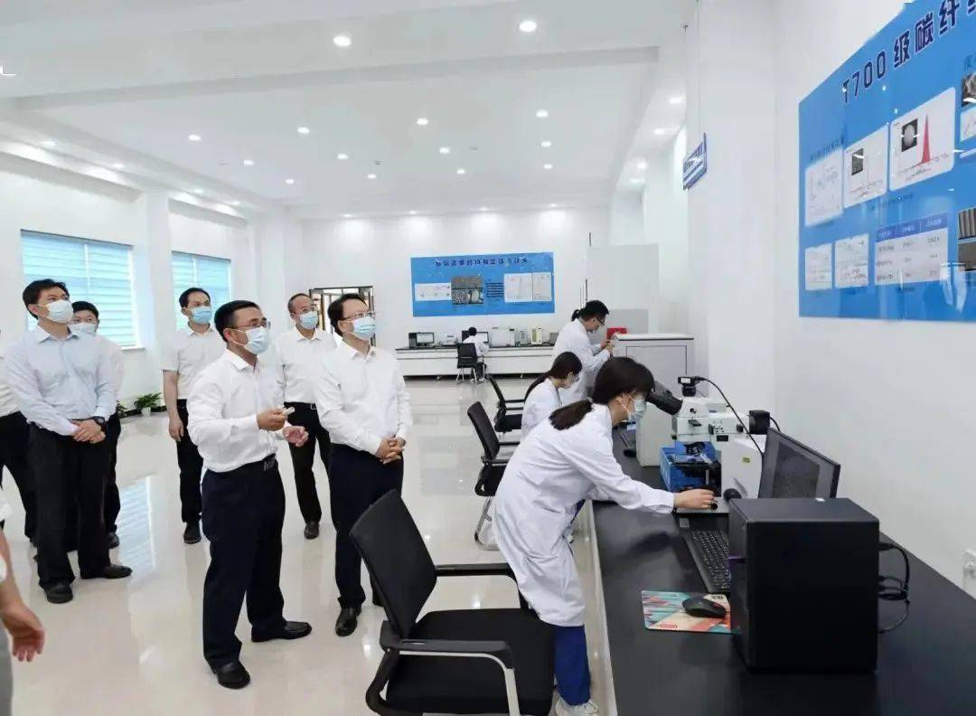 吉林化纤：对国兴复材定价遵循市场化原则