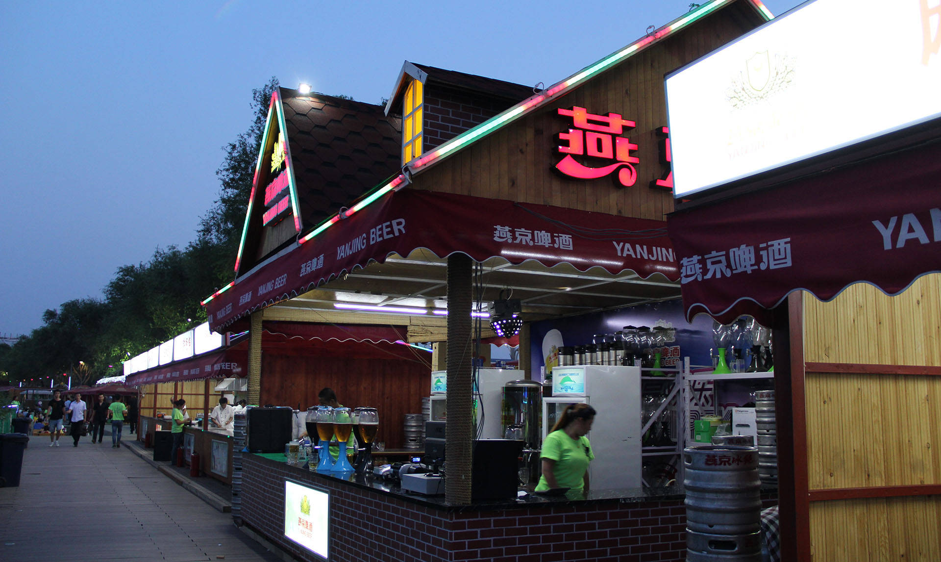燕京啤酒:截至2025年9月19日股东总户数为58,572户