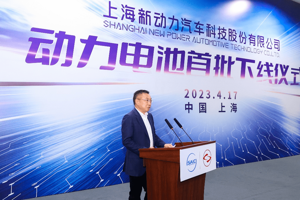 通威全球创新研发中心全自动兆瓦级钙钛矿-晶硅叠层电池试验线顺利贯通