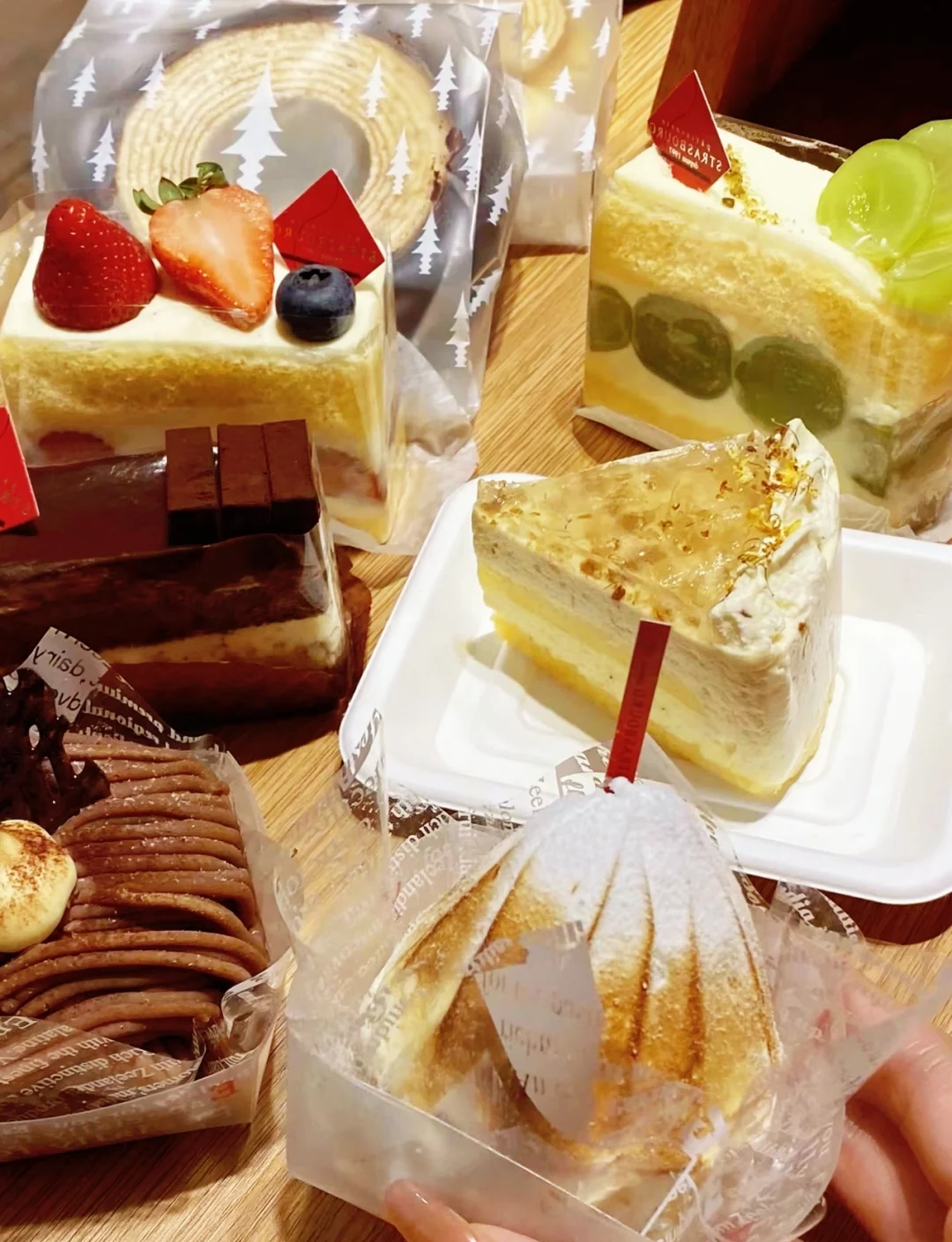 “一中午吃了550斤米”！多地政府机关食堂国庆向社会开放，游客：3个人点9个菜只要58元，味道很好