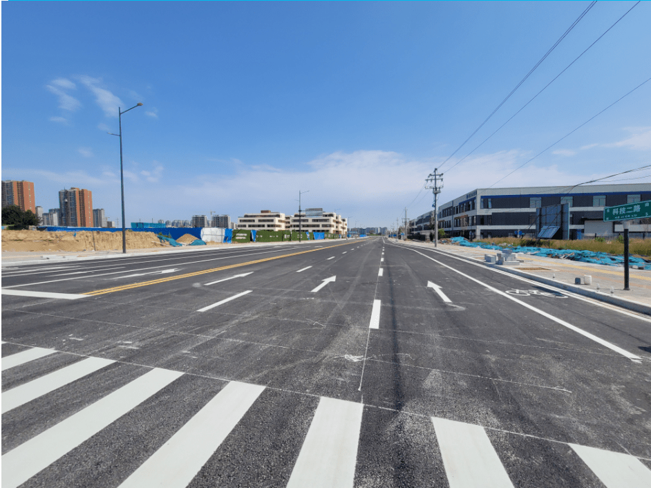 人保伴您前行,拥有“如意行”驾乘险，出行更顺畅！_农用机械行业发展现状调查及市场规模、供需格局分析2025