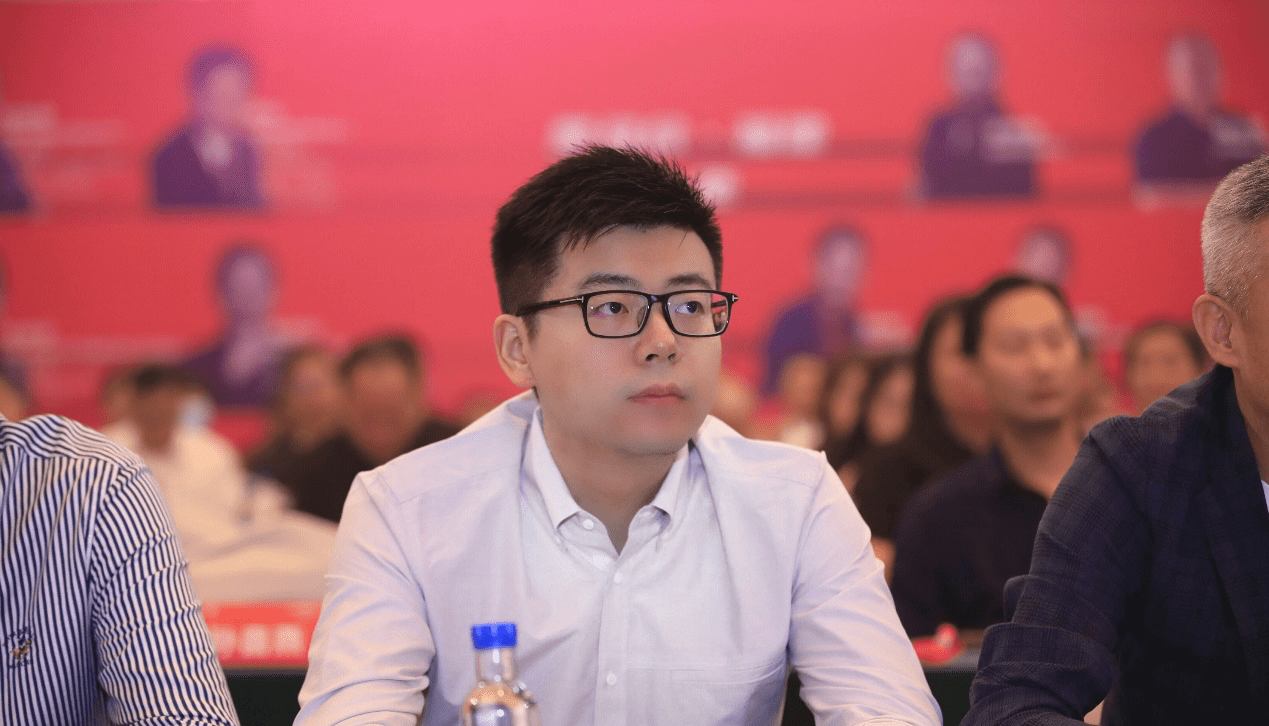 克州慕峰产业投资基金登记成立