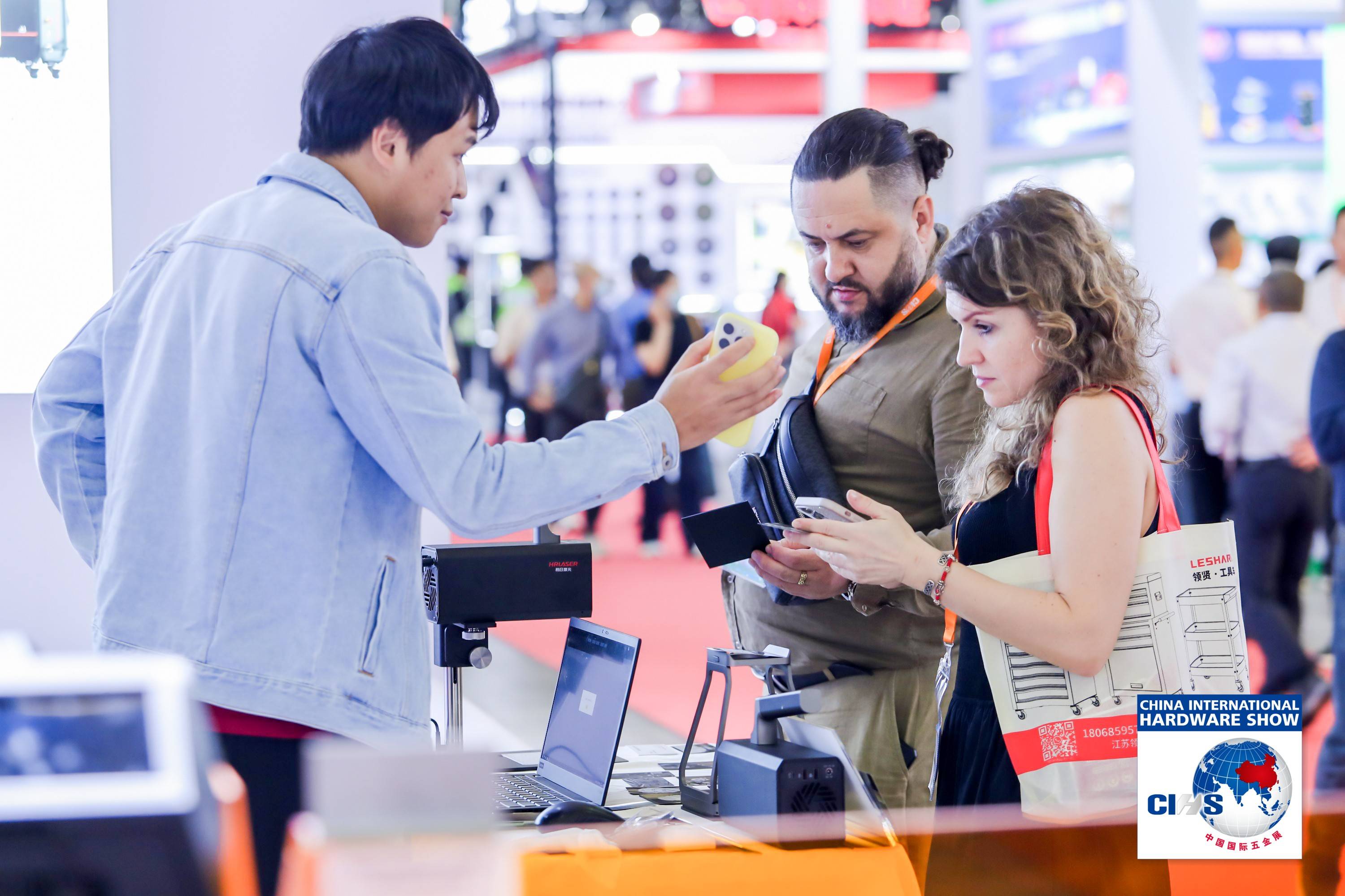 机构：海外市场电商渗透率仍有空间