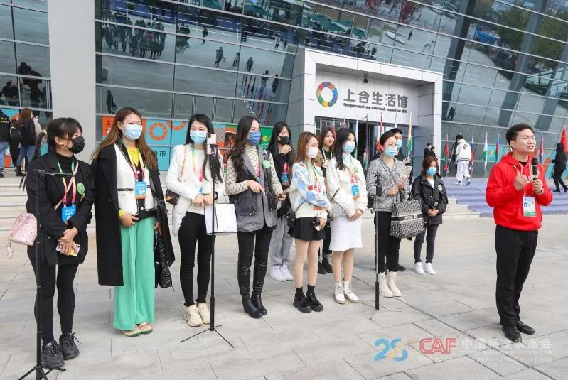 杨凌农高会外商“带货”记：从“轻装”到“满载”