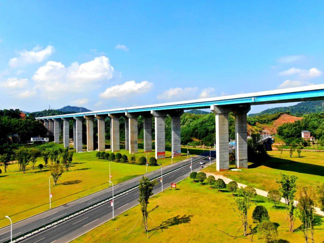 江西高速公路通车总里程突破7000公里