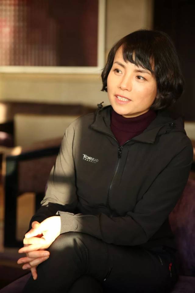 探路者:10月31日召开董事会会议