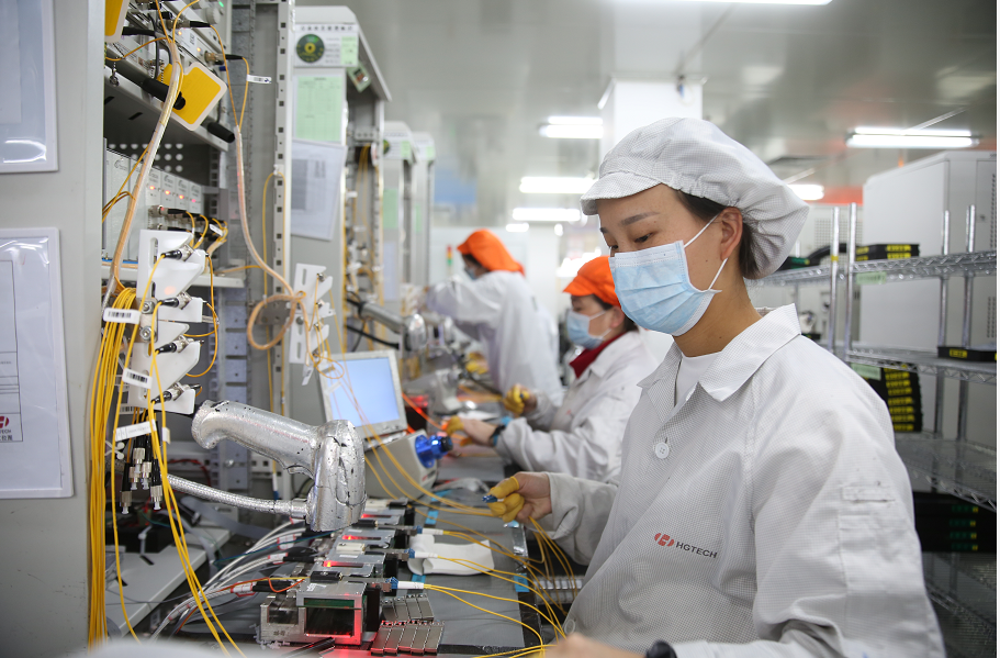 长光华芯:已有海外光模块大厂在验证公司多款芯片且验证顺利