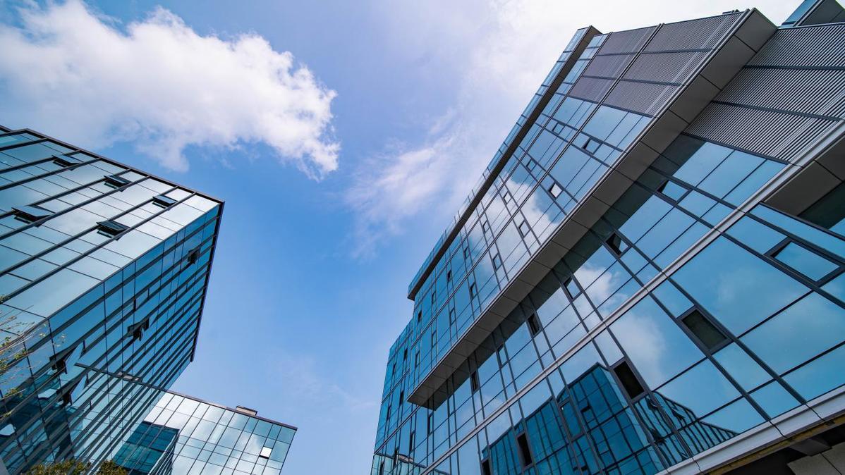 春秋航空时隔九年发债 科创底色刷新行业民企最低利率