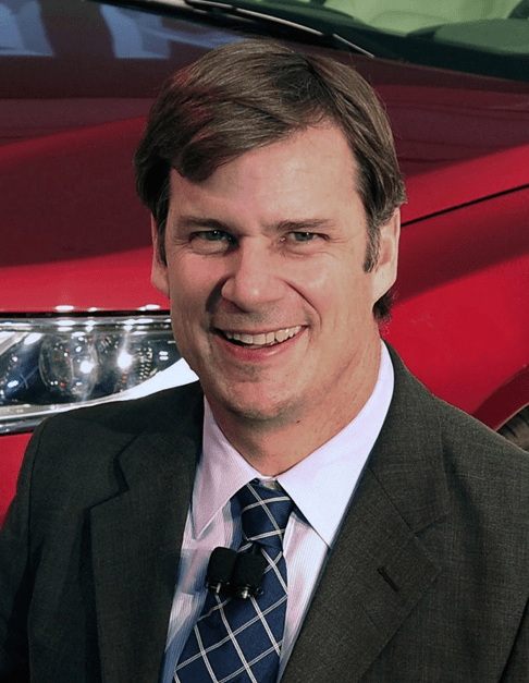 被25年好友玩弄,被骗150亿美元?82岁爱马仕继承人被曝无钱可用,去国外只能坐经济舱