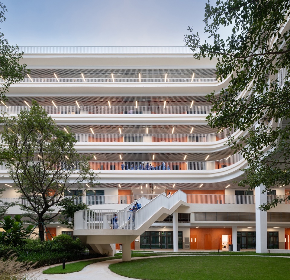 从“一张白纸”到“科学高地”——深圳光明科学城七年蝶变筑“芯”城