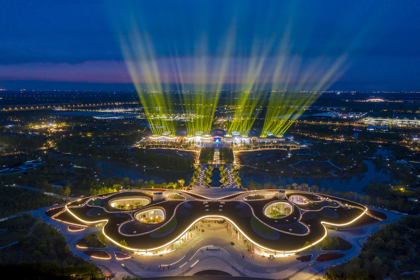 从“一张白纸”到“科学高地”——深圳光明科学城七年蝶变筑“芯”城