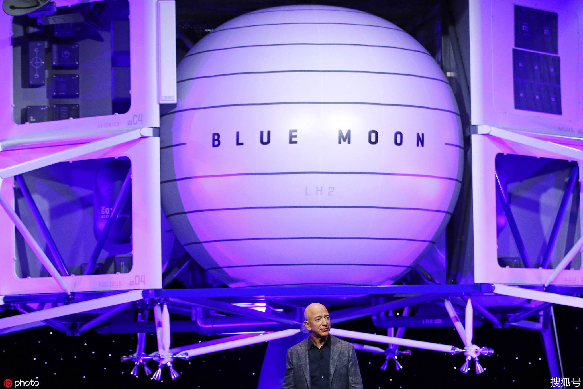 美国计划在月面部署两项科学仪器