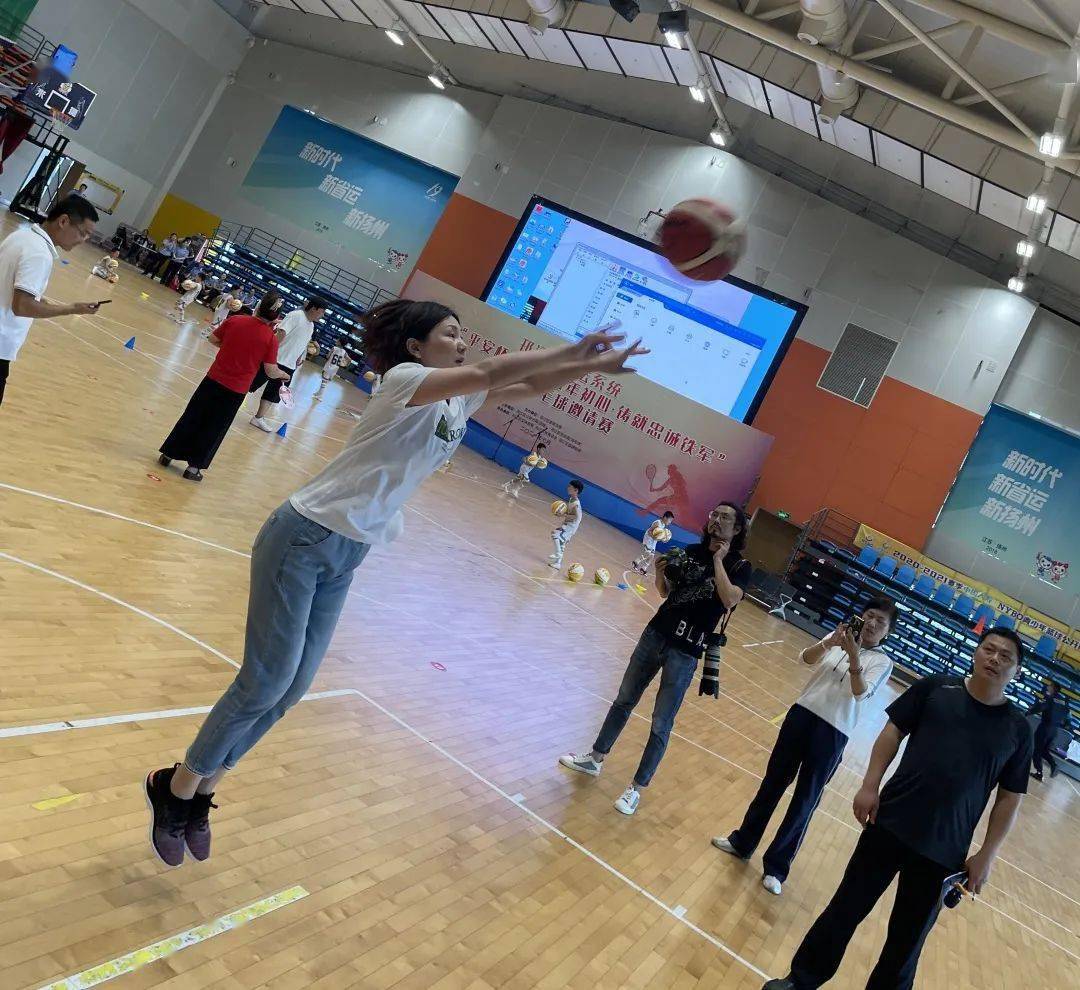 “百度人名大全”闹剧发酵:“张吉惟”等组队打羽毛球