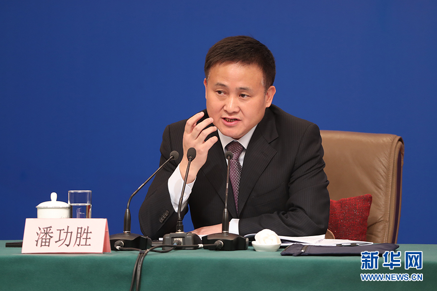 国家外汇管理局局长朱鹤新会见法国财政总署署长杜蒙