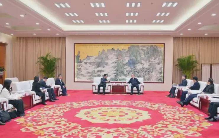 王清宪与陈怀宇举行工作会谈