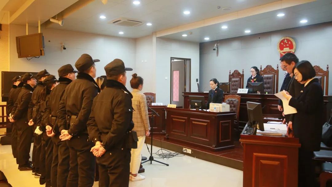 中恒电气：实控人朱国锭因操纵证券市场罪获刑判三缓四