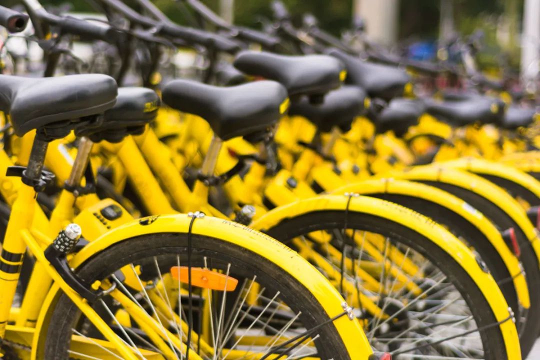 上市两年连亏,鸿铭股份将迎“二代”接班:创始人夫妇拟退出,“00”后哥大硕士将入董事会