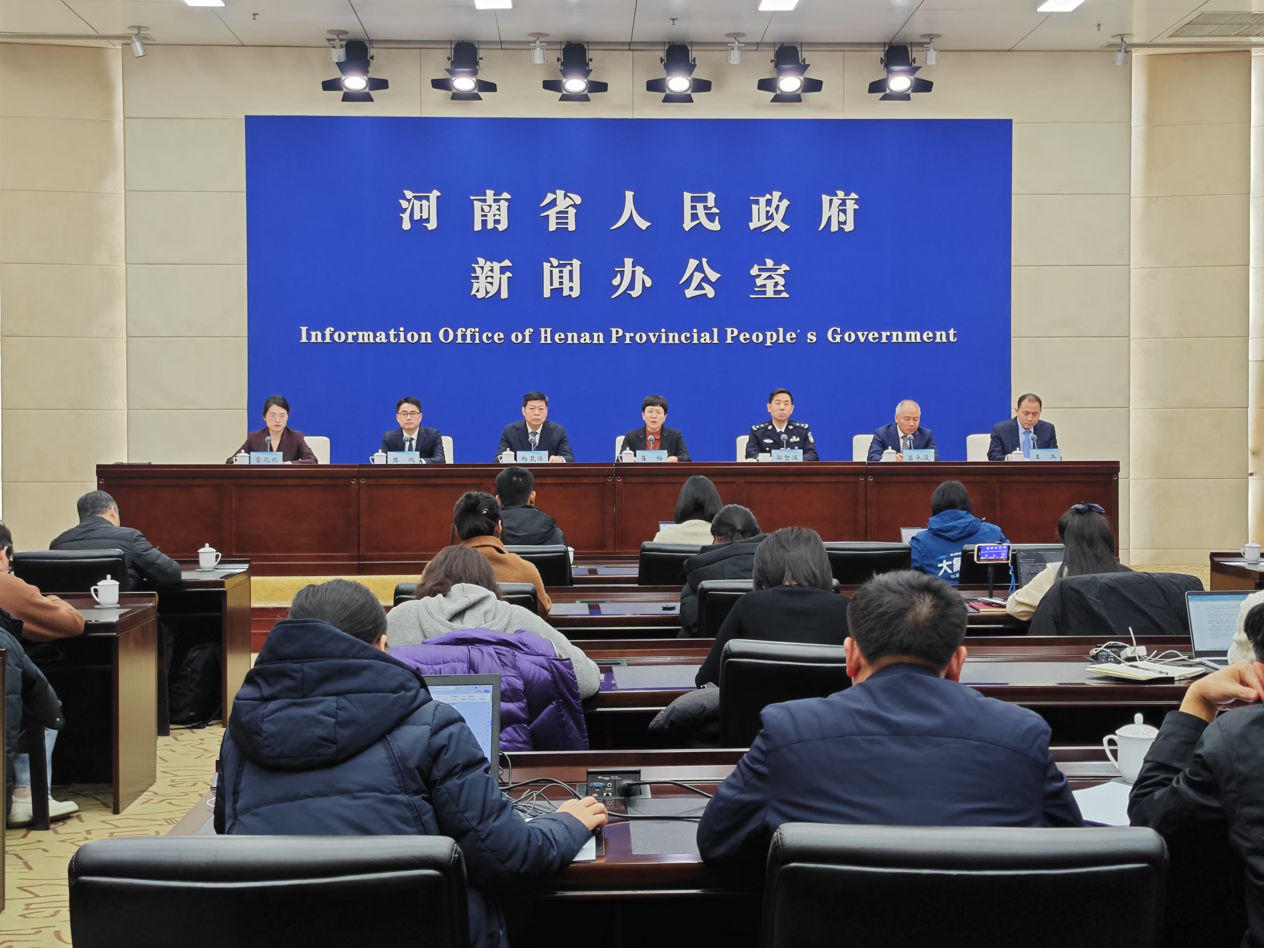 今年春运中国跨区域人员流动量预计将达95亿人次