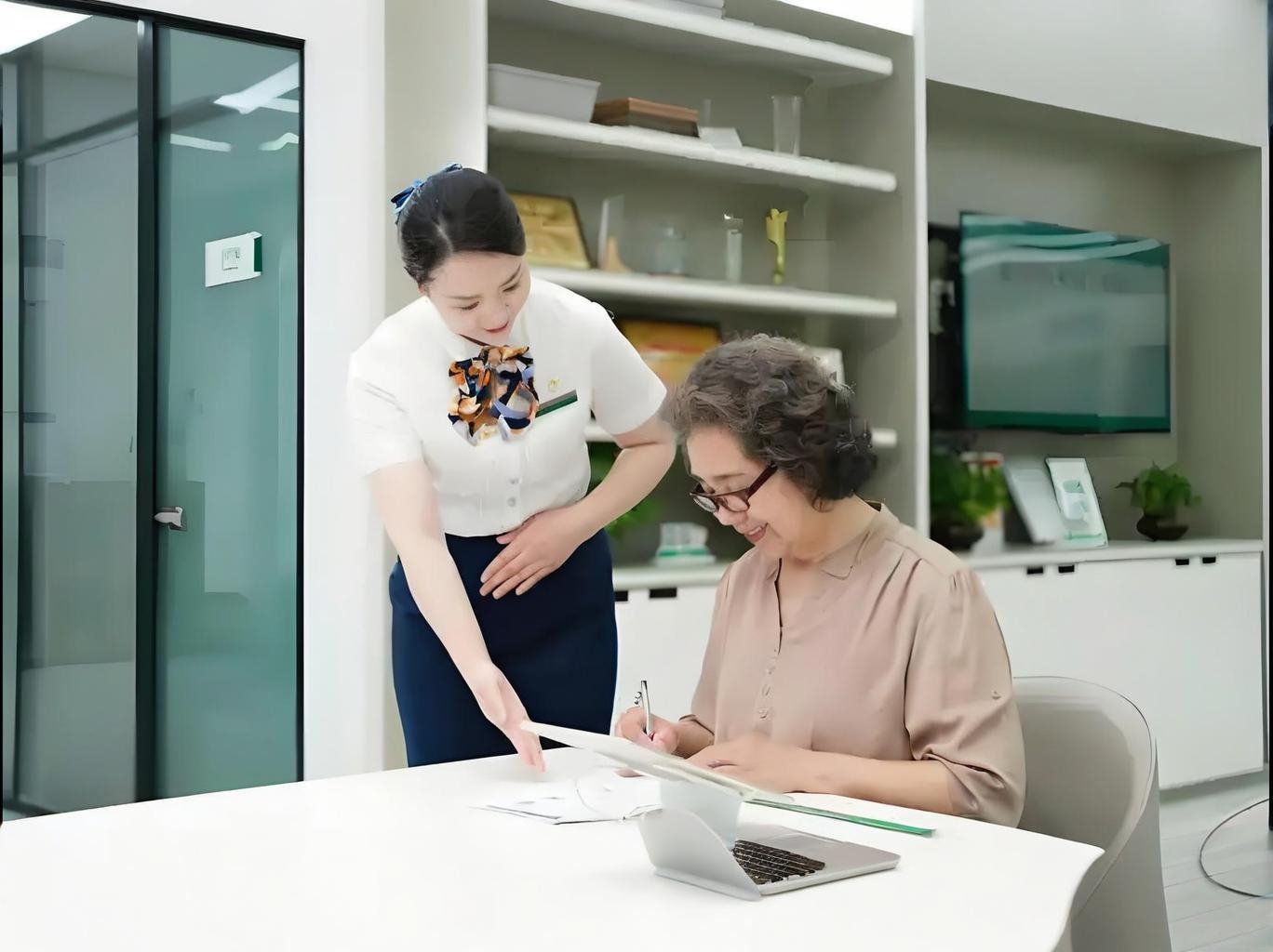 人保财险政银保 ,拥有“如意行”驾乘险，出行更顺畅！_2026-2030年中国钨制品行业市场全景调研与投资前景分析