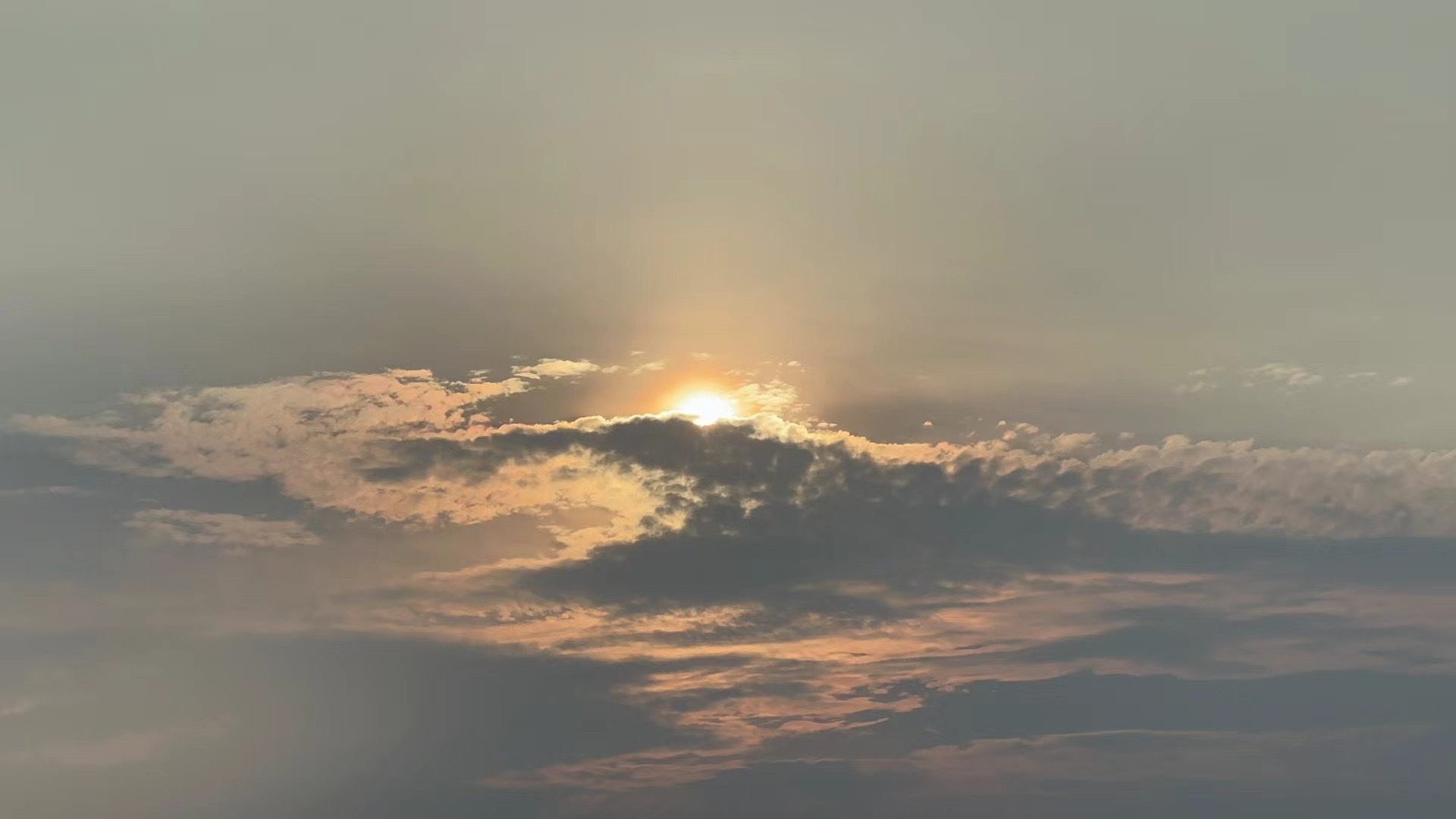 （新春走基层）广东徐闻港：护航海南自贸港跨海归家路