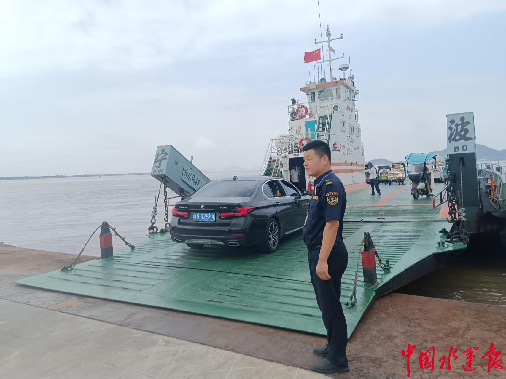 浙江水上客运火爆 普陀山水上客流连续三日超20万