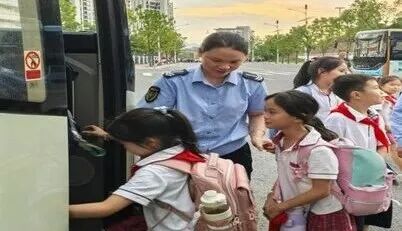 记者手记：瑞雪映初心 代表委员信心升腾