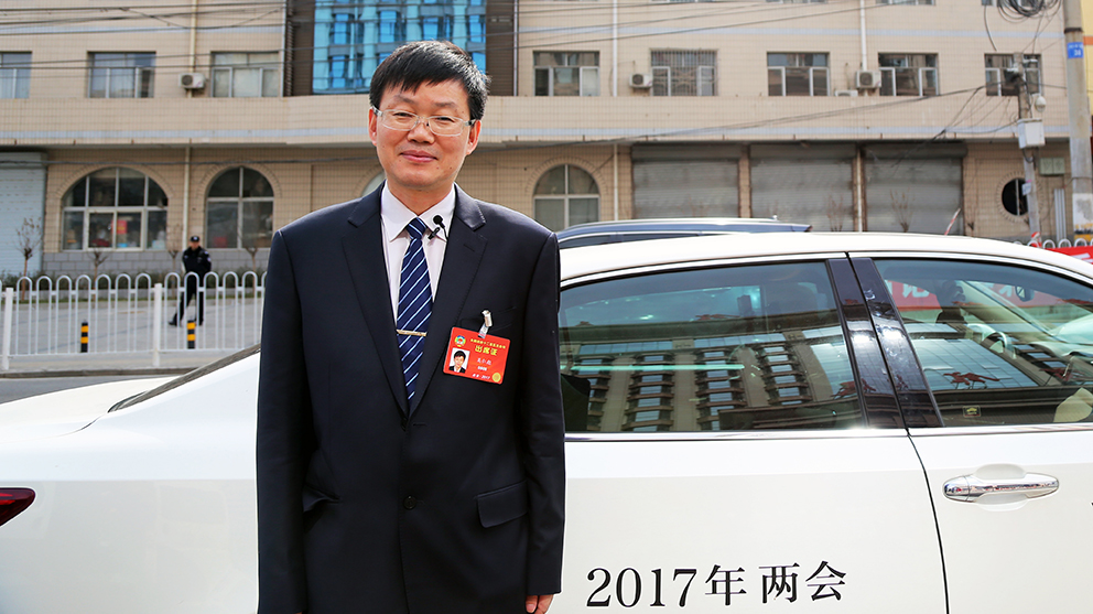 两会 | 全国政协常委、正泰集团董事长南存辉：深化光伏共富模式 加快零碳园区建设