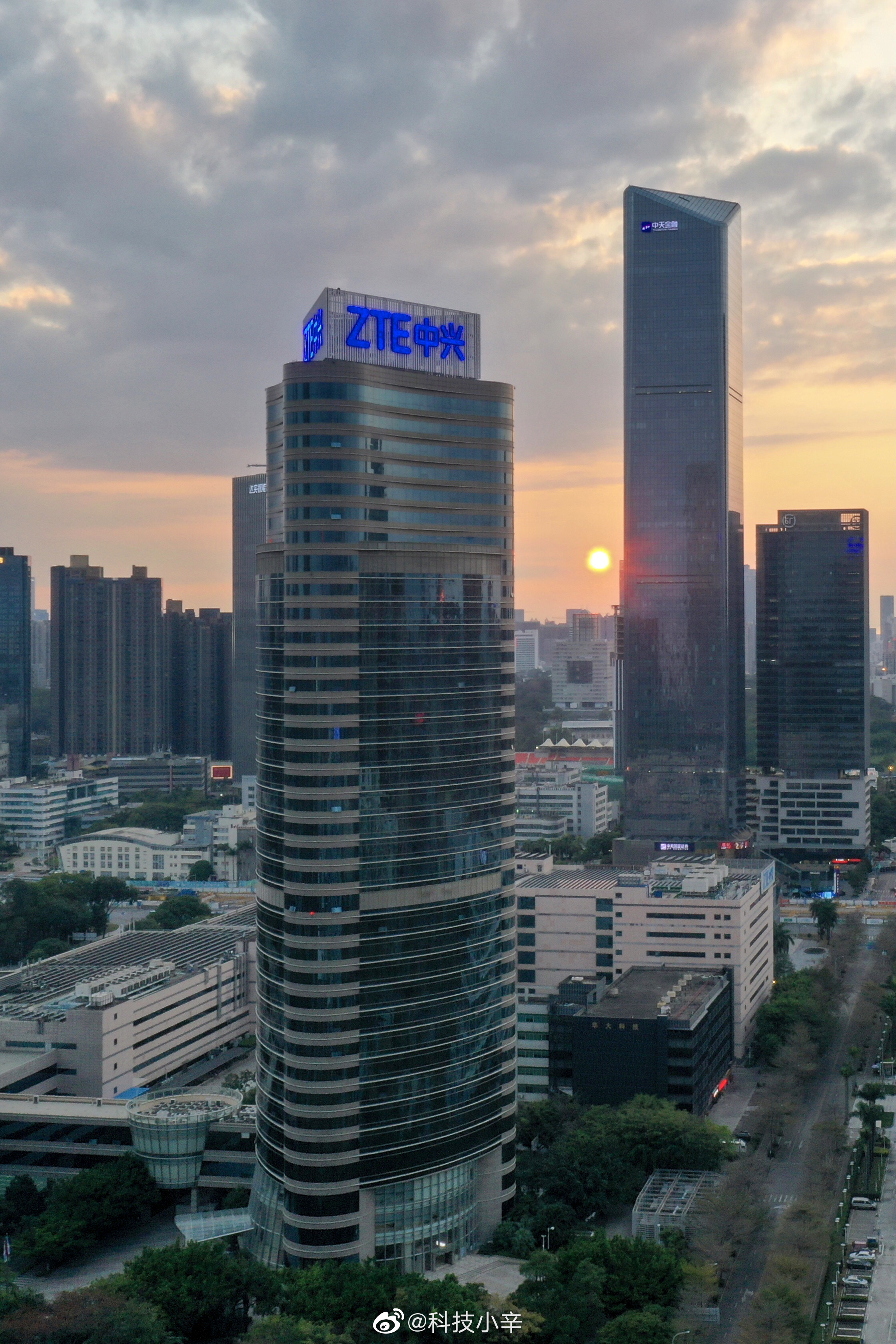 中兴通讯(000063)2025年年报简析:增收不增利,公司应收账款体量较大