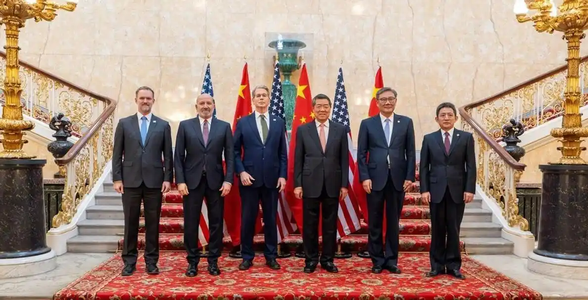 摘帽即遇业绩变脸预亏超3亿，国资入主难解红太阳经营困局