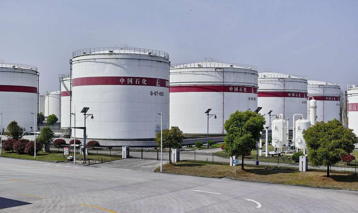 德国和日本将释放石油储备,G7“准备”采取行动