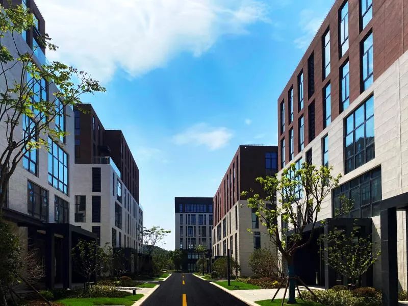 昊海生科：全资子公司多焦点非球面人工晶状体产品获医疗器械注册证