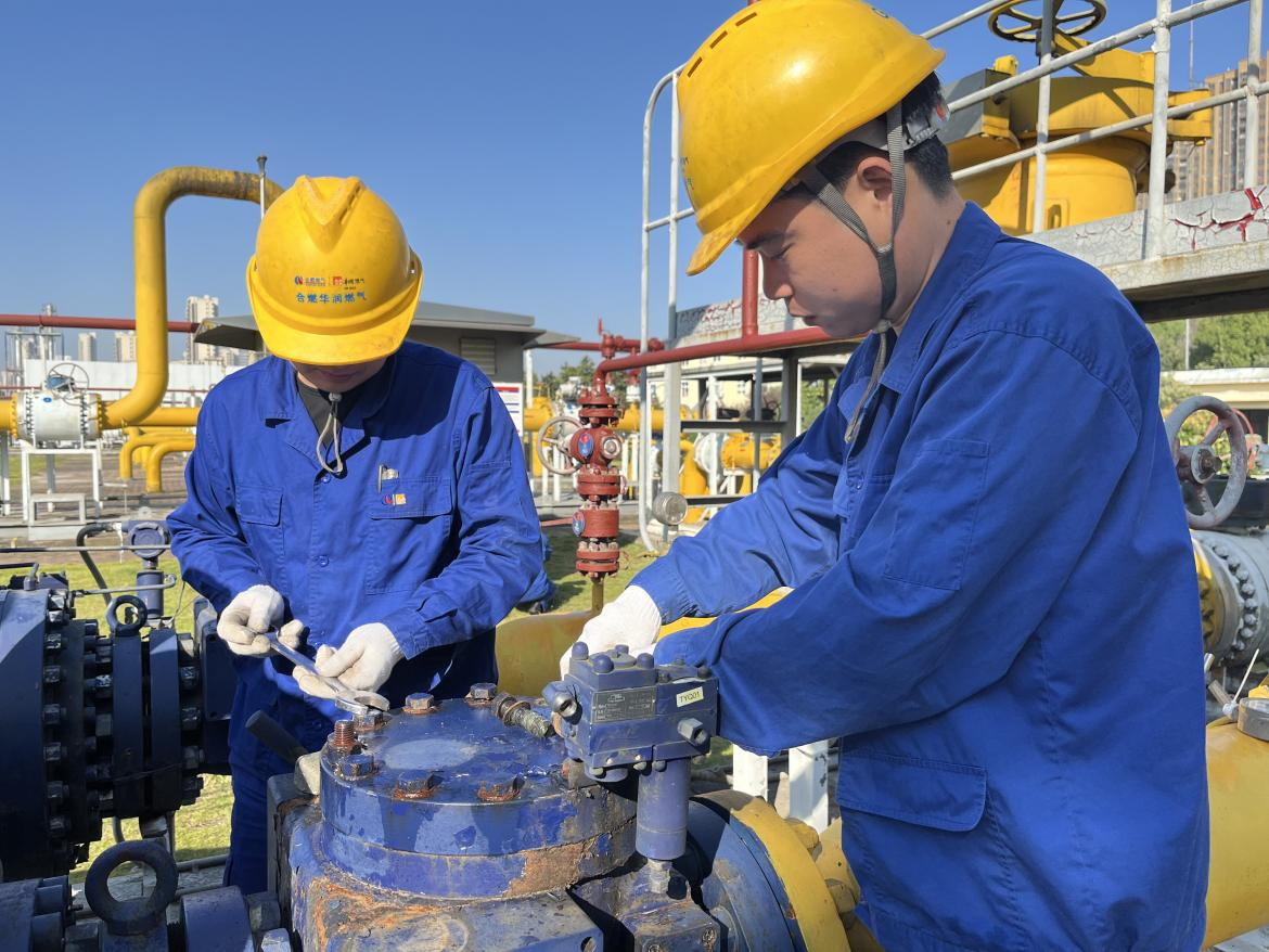 华润燃气(01193.HK)4月8日回购2124.13万港元，已连续5日回购