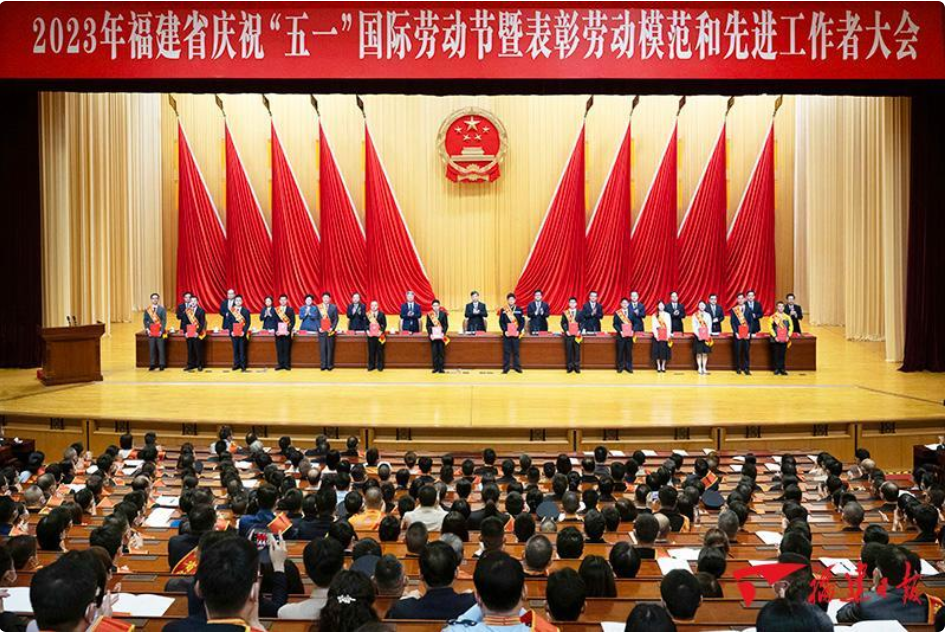 辽宁省分别与工信部、中国石化举行工作会商